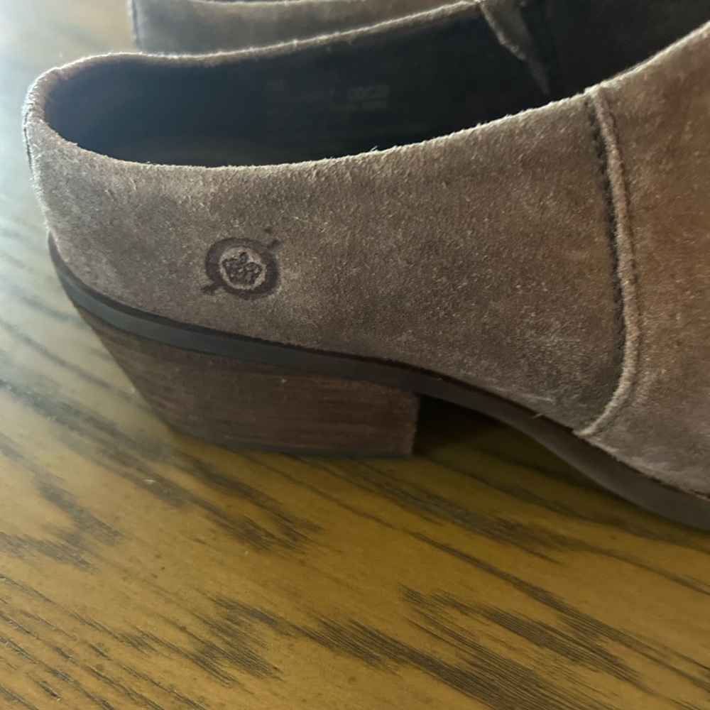 Born leather mule boots - Sz 9 - Picture 4 of 7